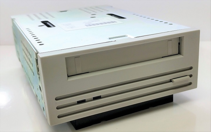 SSD-TAPE_DRIVE